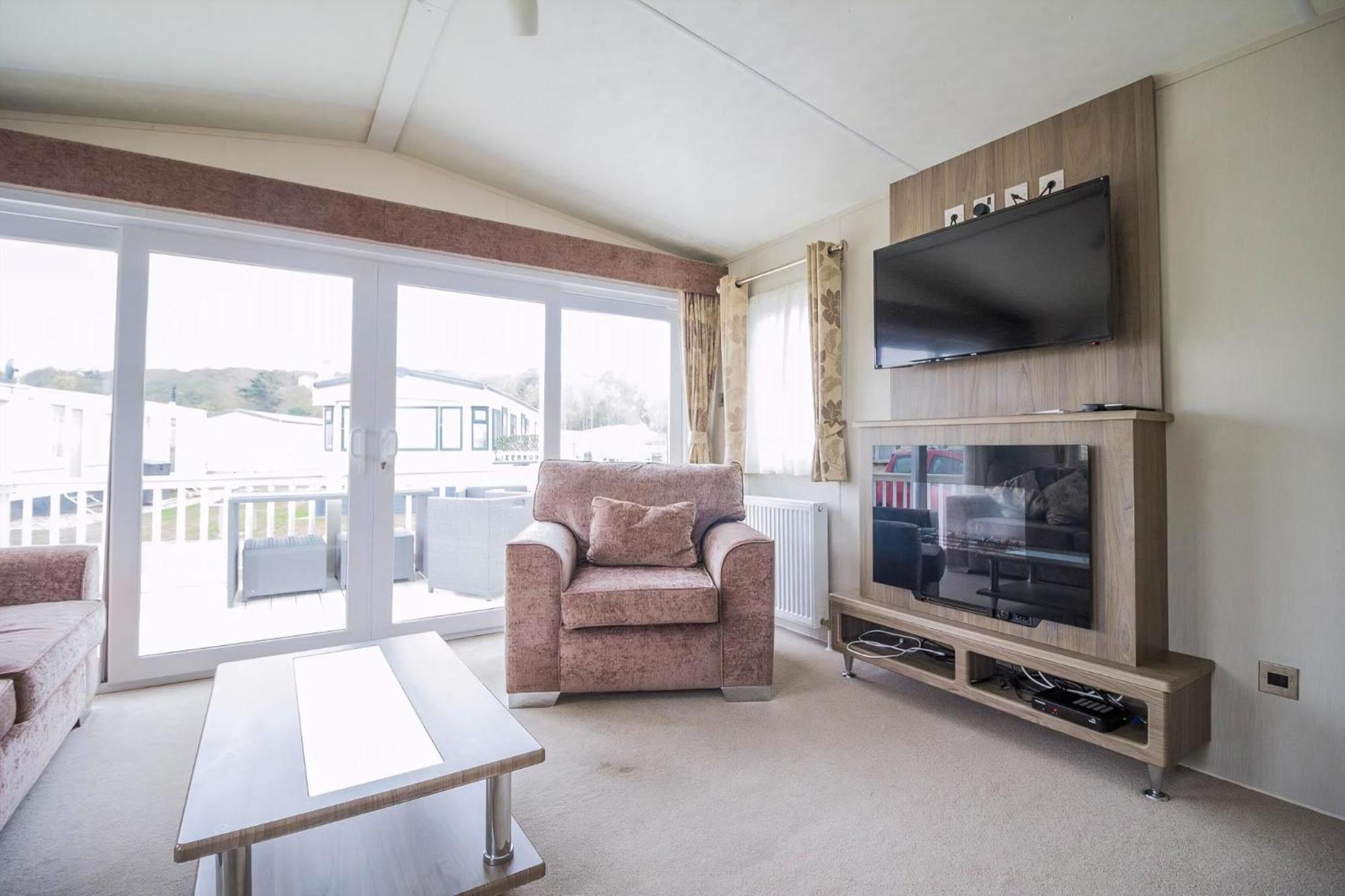 Beautiful 6 Berth Caravan By The Beach In Suffolk Ref 40076Nd Lowestoft Exterior photo